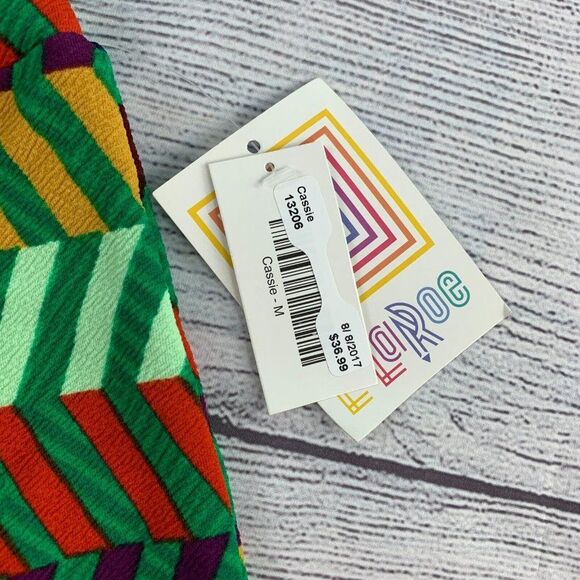 LuLaRoe Pencil Skirt sz M Stretch Cassie Style New NWT Bright Chevron Print - Picture 3 of 4